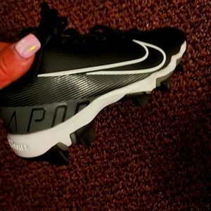 Lot of 2 baseball under armor sizec6 and nike cleats wore once 12.5c